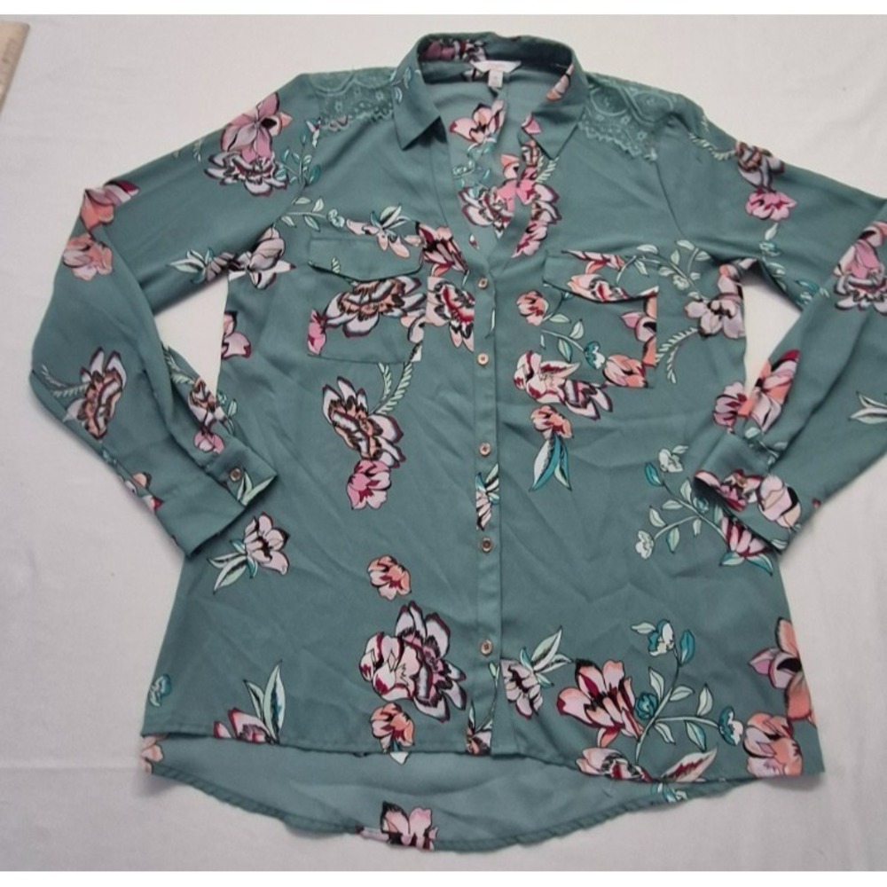 Candie's Green Lace V-Neck floral button Up Blouse Medium women's‎ pocket top LS